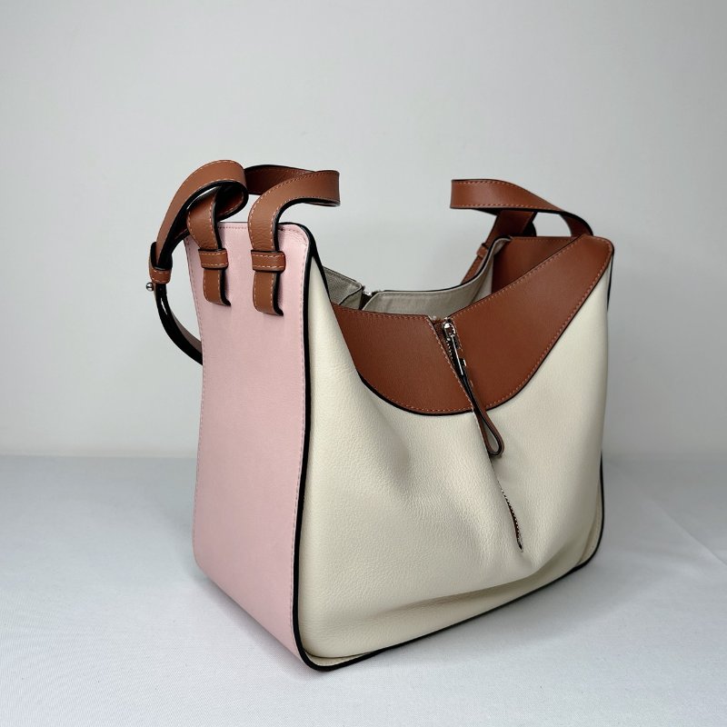 LOEWE Hammock拚色吊床包-5
