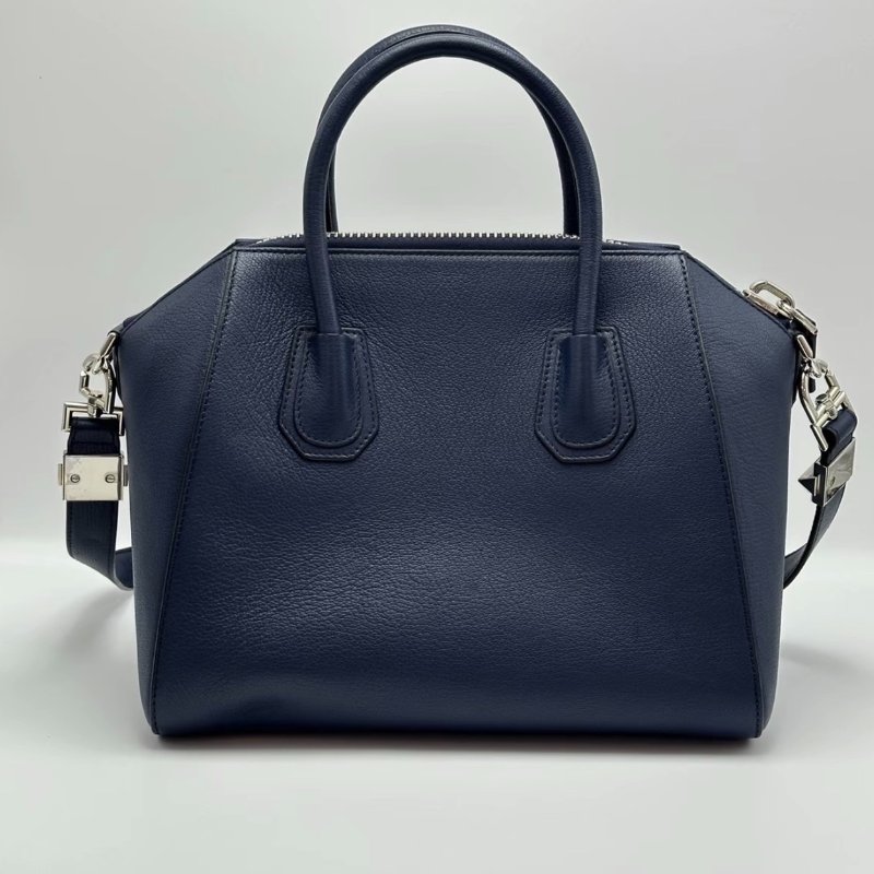 GIVENCHY Antigona系列手提肩背鑽石包 28*22*15 98新配件吊牌-2
