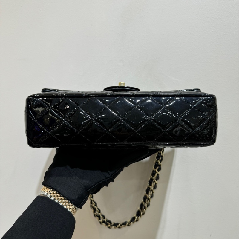 【有防塵袋+保卡❤️】Chanel CF中號 黑色漆皮金扣 單肩斜挎包-5