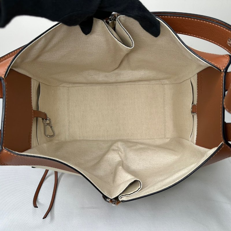 LOEWE Hammock拚色吊床包-6