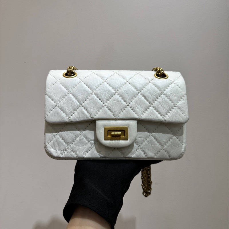 【全套🩷】Chanel 2.55 mini 白色金扣 菱格紋單肩包-1