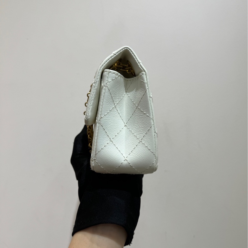 【全套🩷】Chanel 2.55 mini 白色金扣 菱格紋單肩包-4