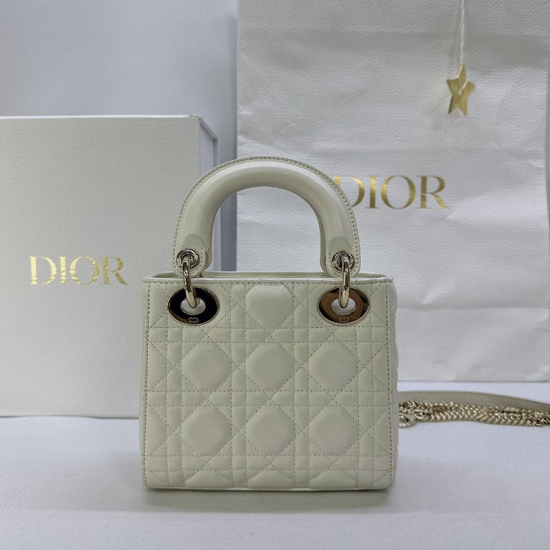 DIOR Lady Dior迷你白黛妃包-1