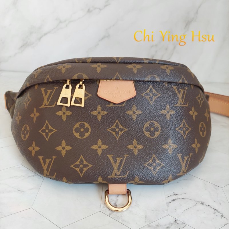 LV M43644 Bumbag🎀現品實拍 🎀 9.5成新Monogram老花字紋 腰包 斜背包 胸口包-5