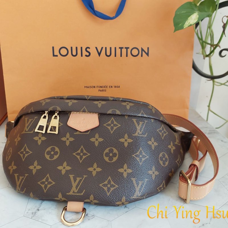 LV M43644 Bumbag🎀現品實拍 🎀 9.5成新Monogram老花字紋 腰包 斜背包 胸口包-15