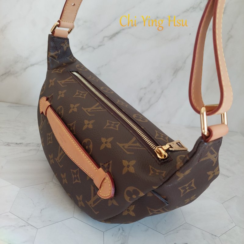 LV M43644 Bumbag🎀現品實拍 🎀 9.5成新Monogram老花字紋 腰包 斜背包 胸口包-20