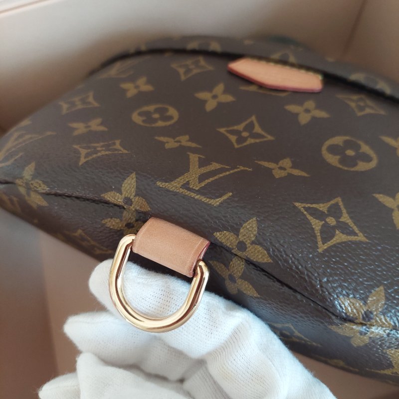 LV M43644 Bumbag🎀現品實拍 🎀 9.5成新Monogram老花字紋 腰包 斜背包 胸口包-55