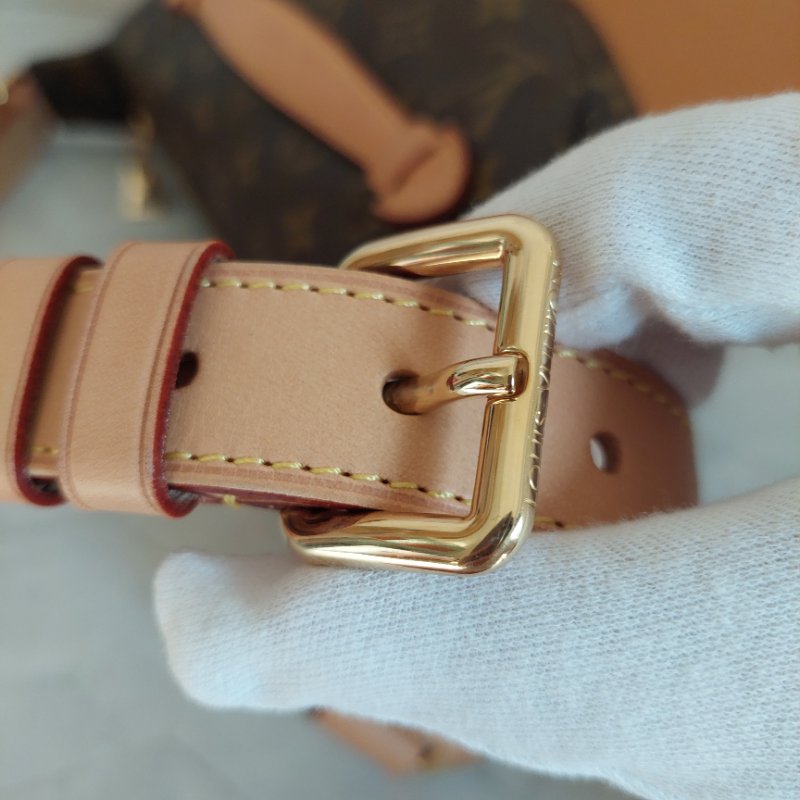 LV M43644 Bumbag🎀現品實拍 🎀 9.5成新Monogram老花字紋 腰包 斜背包 胸口包-67