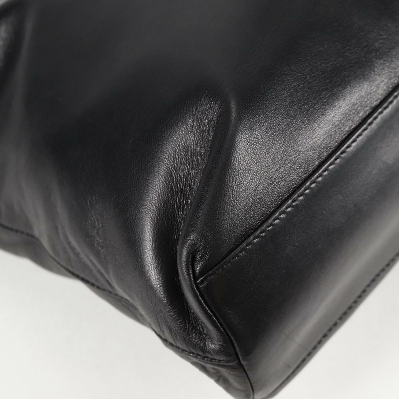 【日本直送】PRADA 肩背包 皮革 黑色 銀色 正品 yk19244A-8