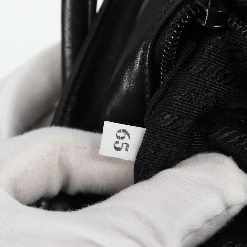 【日本直送】PRADA 肩背包 皮革 黑色 銀色 正品 yk19244A-11