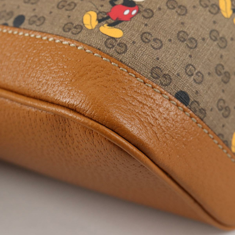【日本直送】GUCCI GUCCIxDisney GG Supreme 雙肩包 PVC 米金色 552884 正品 140648M-16