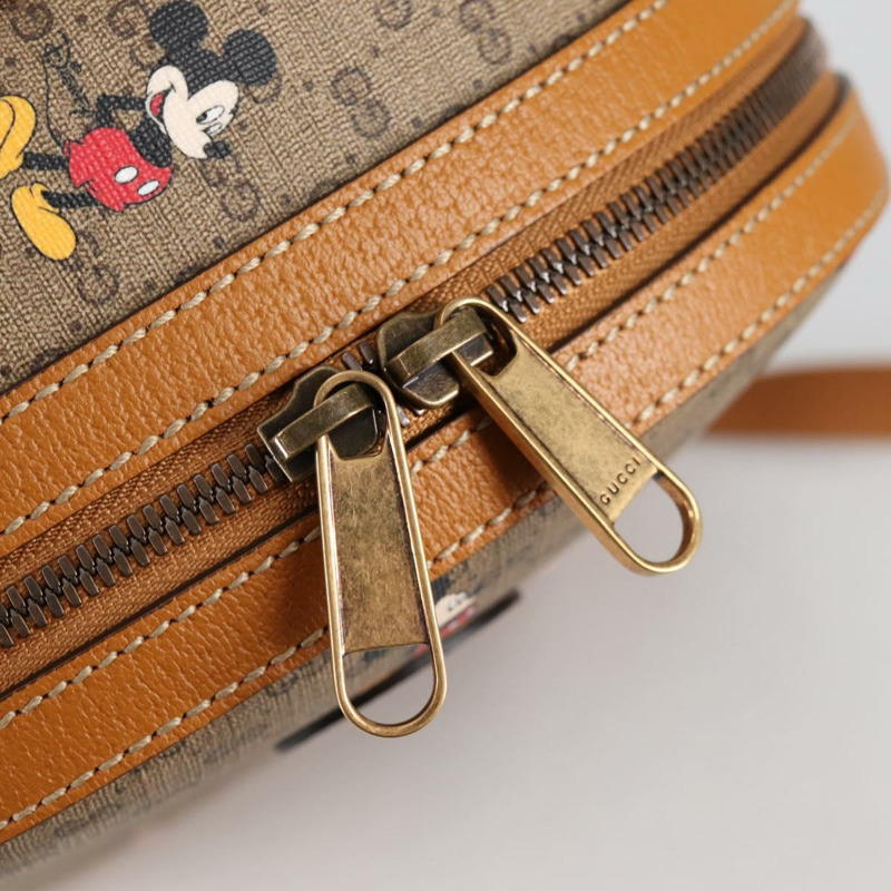 【日本直送】GUCCI GUCCIxDisney GG Supreme 雙肩包 PVC 米金色 552884 正品 140648M-20