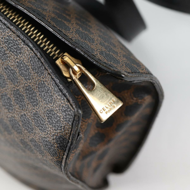 【日本直送】CELINE Macadam 帆布肩背包 PVC 皮革 黑金色 正品 am8906V-9