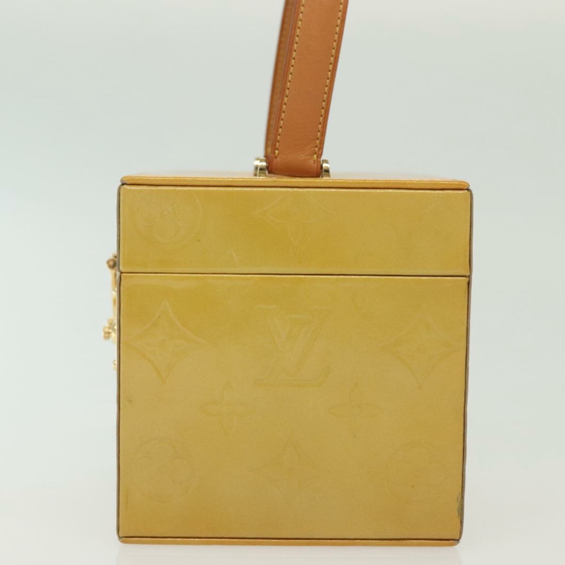 【日本直送】路易威登 Monogram Vernis Bleecker 化妝包 米色 M91002 正品 BA5541-2
