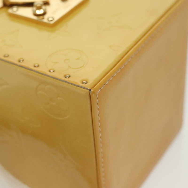 【日本直送】路易威登 Monogram Vernis Bleecker 化妝包 米色 M91002 正品 BA5541-8
