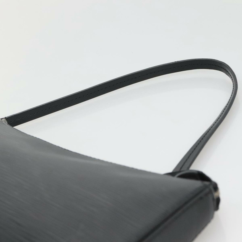 【日本直送】LOUIS VUITTON Epi Pochette Accessoires 配件袋 黑色 M52982 正品 140897-13