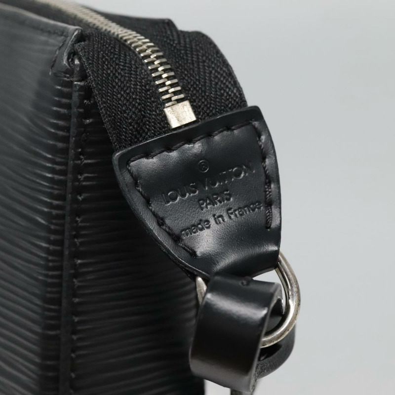 【日本直送】LOUIS VUITTON Epi Pochette Accessoires 配件袋 黑色 M52982 正品 140897-18