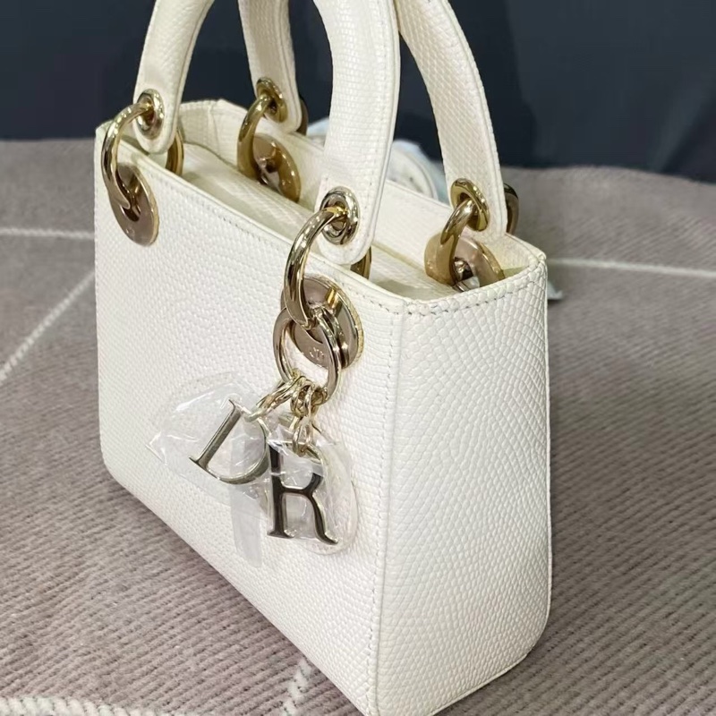 Dior三格白色蜥蜴皮金扣戴妃包,2022年購入-9