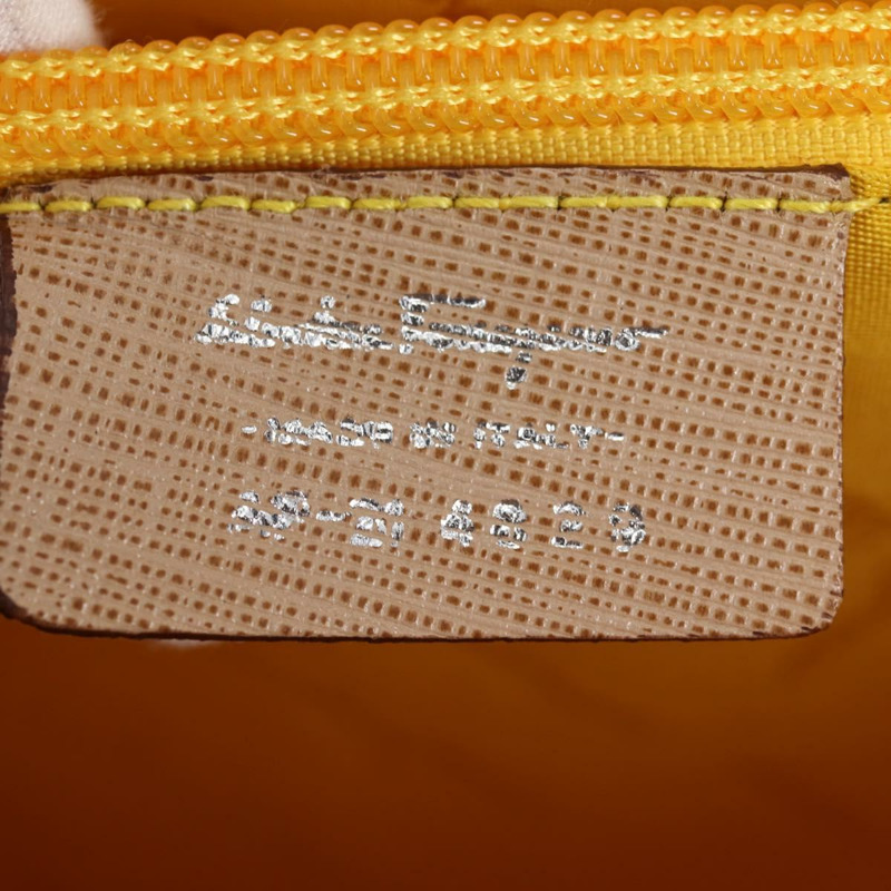 【日本直送】Salvatore Ferragamo Gancini 手提包 皮革 2 向 米色 銀色 正品 142127V-10