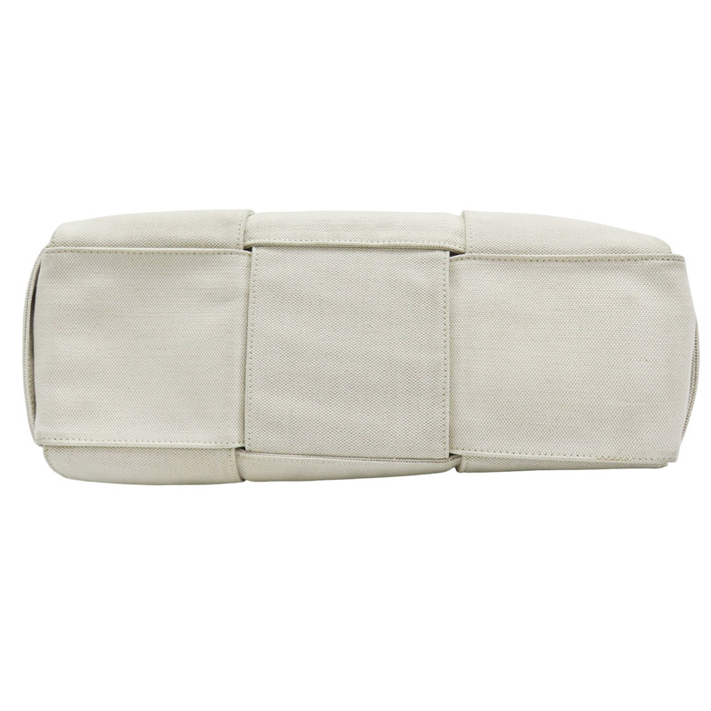 白色 帆布 Arco 肩背包【BOTTEGA VENETA BV 寶緹嘉】-3