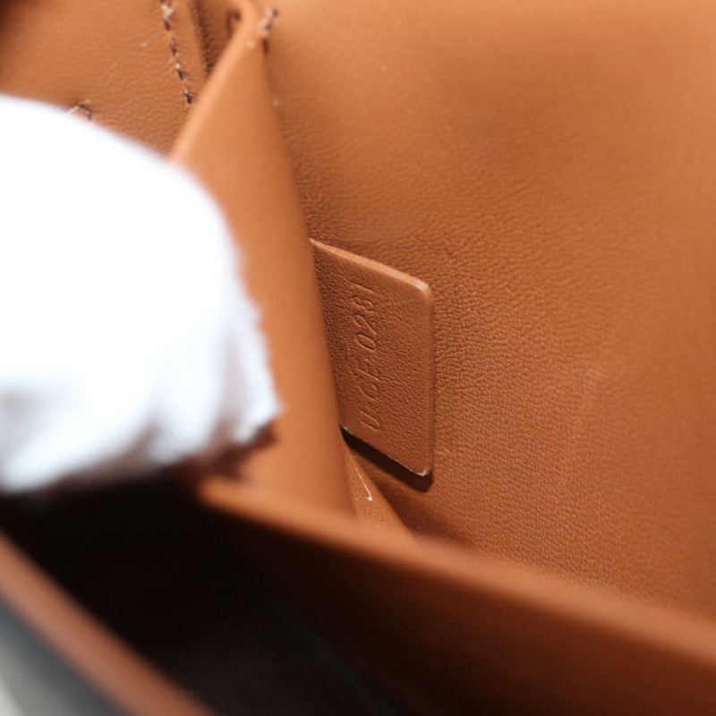 【日本直送】CELINE Triomphe Claude 單肩包 PVC 皮革 黑金 正品 yk19380M-11