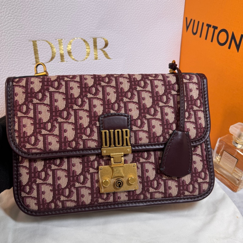 💞💞Dior 復古風格紅老花 #郵差包 斜背包-5