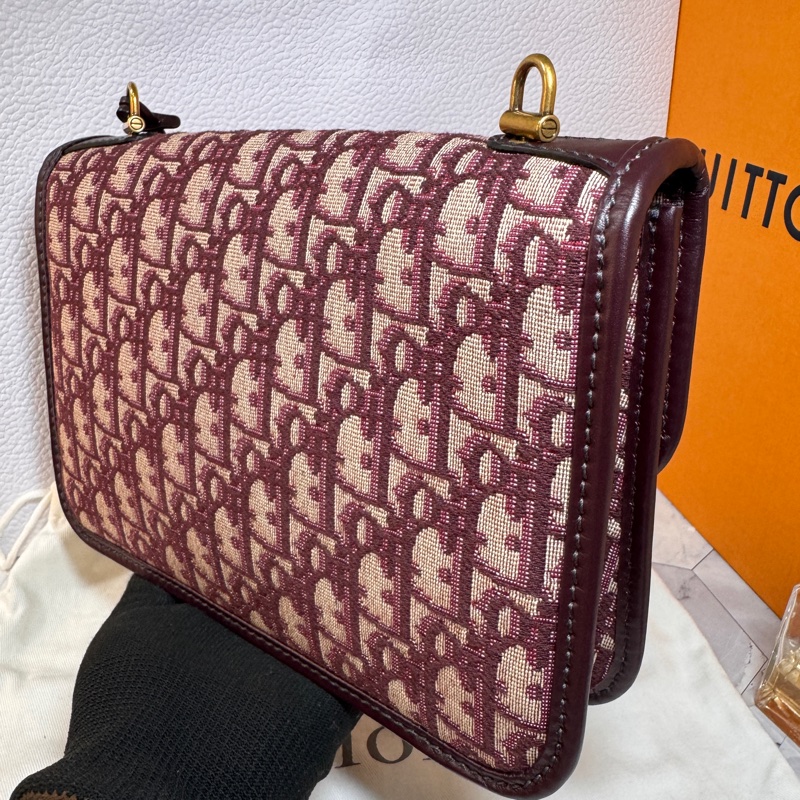 💞💞Dior 復古風格紅老花 #郵差包 斜背包-11