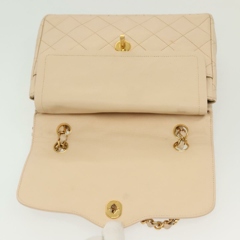 【日本直送】香奈兒 Matelasse Paris Only 雙翻蓋鏈條包 皮革 米色 CC 正品 bs29364-18