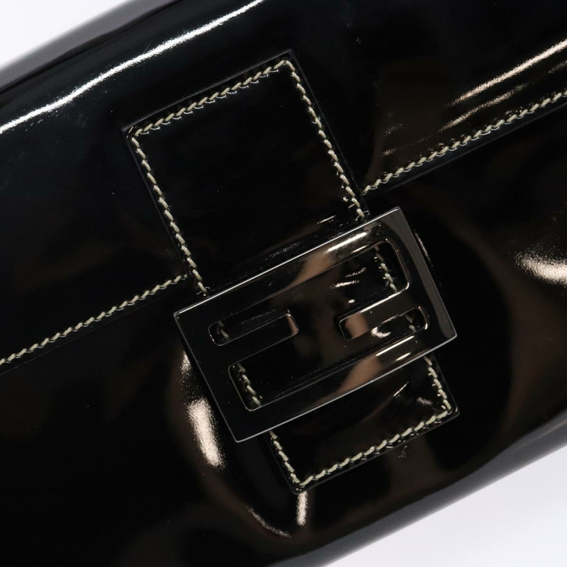 【日本直送】FENDI Mamma Baguette 肩背包 琺瑯黑色 正品 ep10832-17