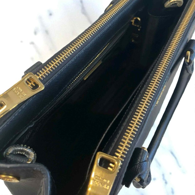 PRADA 防刮牛皮手提兩用包 殺手包 黑色-4