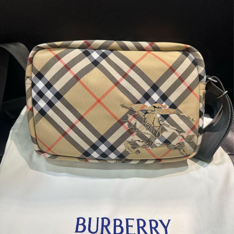BURBERRY Paddy 格紋 相機包 原價36900-0