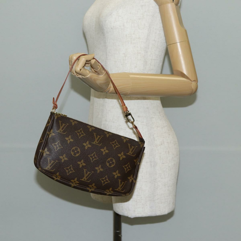 【日本直送】路易威登 Monogram 手拿包配件袋 M51980 LV 正品 138067V-20