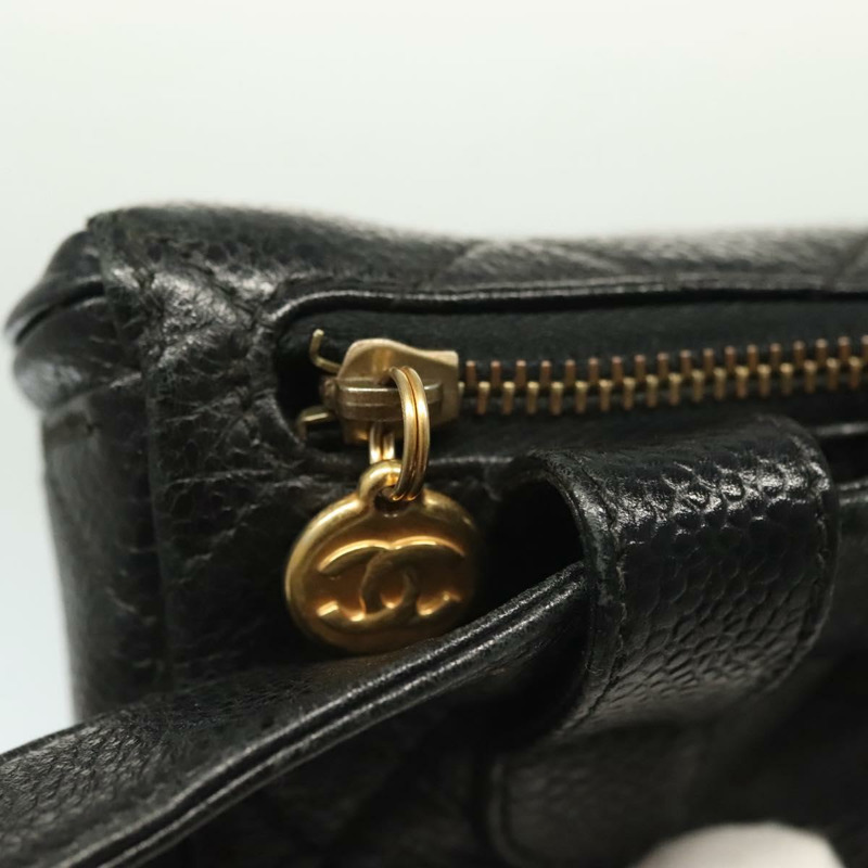 【日本直送】香奈兒 Matelasse 腰包 魚子醬色 黑金 CC 正品 142308-9