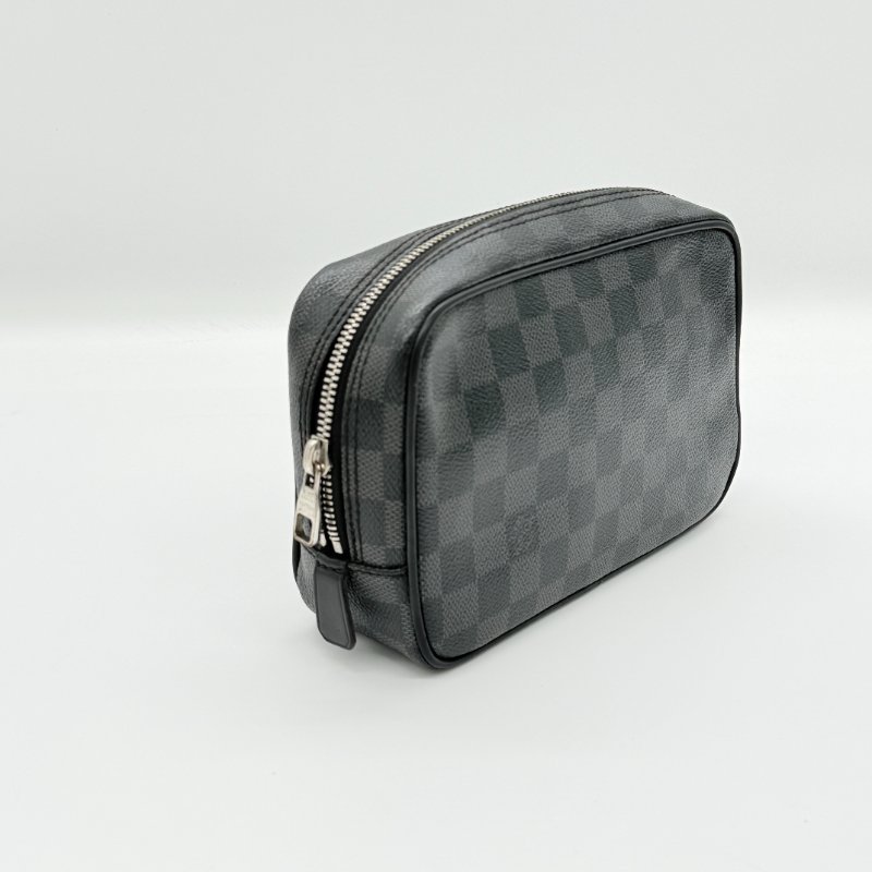 Louis Vuitton 路易威登 黑色 棋盤格 拉鍊 梳洗包 手拿包-2