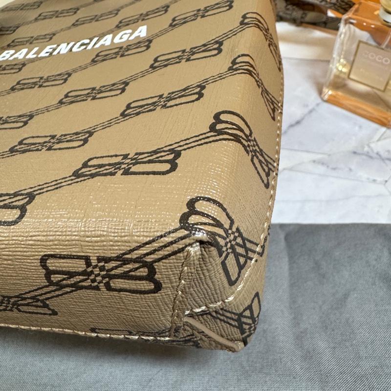 🎁 Balenciaga 琴譜包 #背帶款-17