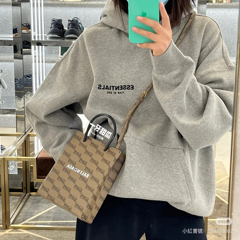 🎁 Balenciaga 琴譜包 #背帶款-36