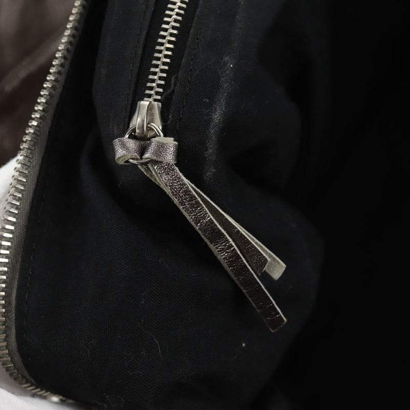 【日本直送】BALENCIAGA 日用單肩包 皮革 銀色 140442 正品 143787V-23