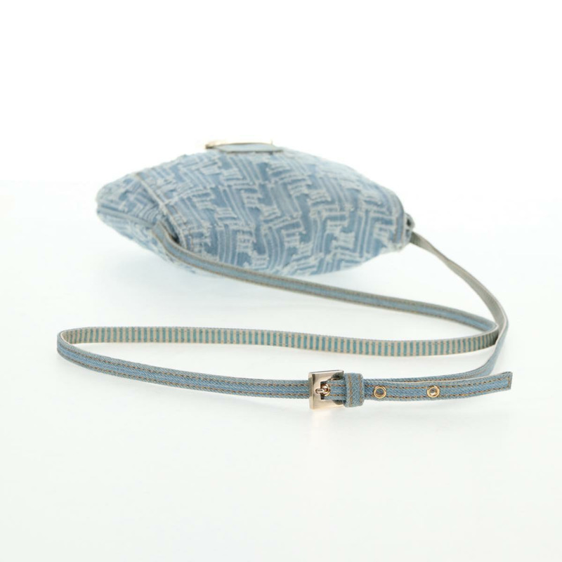 【日本直送】FENDI Zucca 帆布 Mamma Baguette 單肩包 牛仔藍金色 正品 hk2972V-6