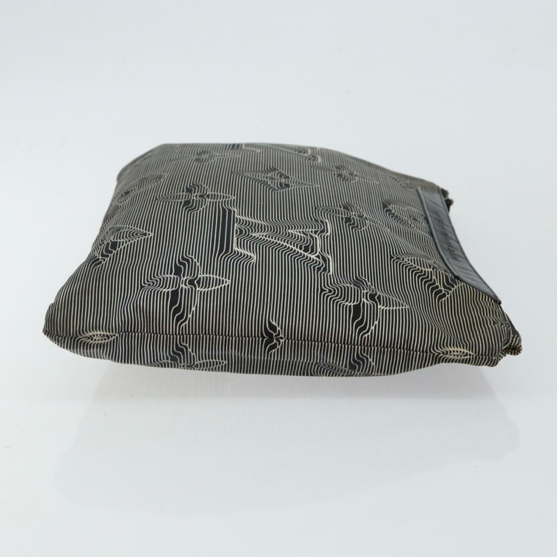 【日本直送】路易威登 Monogram 2054 雙面尼龍手拿包 M68777 LV 正品 143523-3