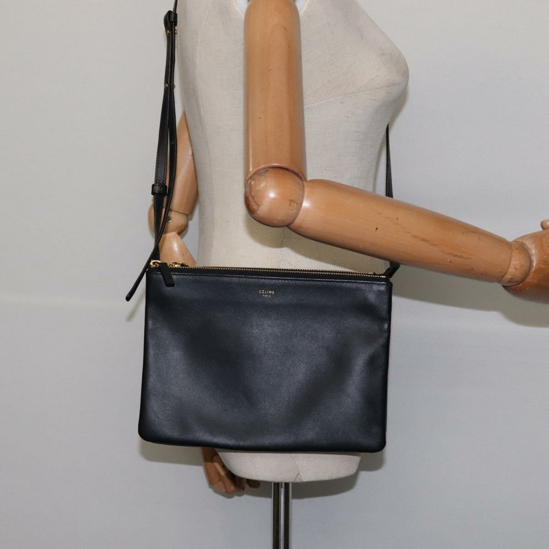 【日本直送】CELINE Trio 肩背包 皮革 黑金 正品 141219V-26