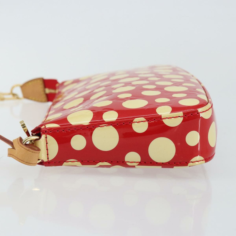 【日本直送】路易威登 Vernis Yayoi Kusama 手拿包配件紅色 M91428 正品 141217A-3