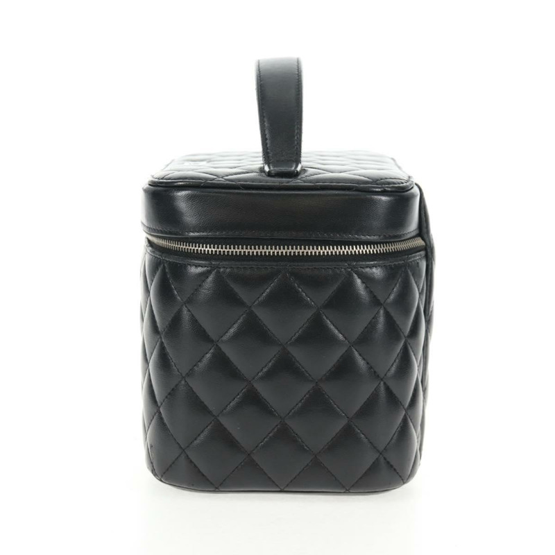 【日本直送】香奈兒 Matelasse 化妝包 小羊皮 黑色 銀色 CC 正品 142565M-3