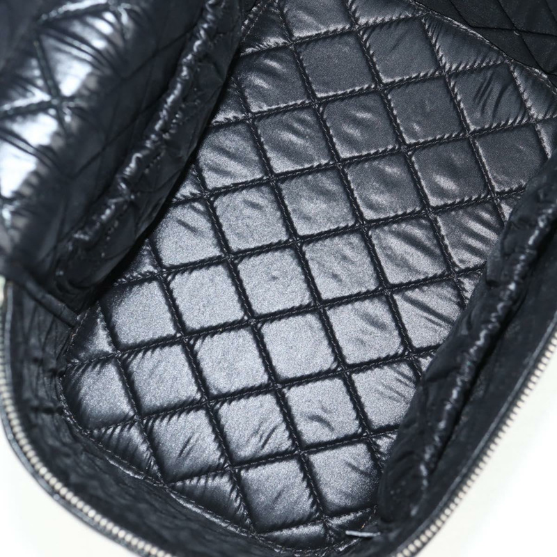 【日本直送】香奈兒 Matelasse 化妝包 小羊皮 黑色 銀色 CC 正品 142565M-18