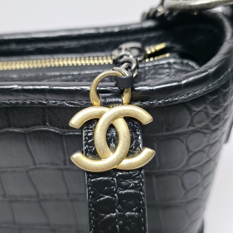 Chanel 黑色Gabrielle Small Hobo Bag with Handle-12