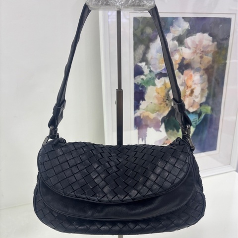 BV/Bottega veneta 黑色 雙層翻蓋腋下包 單肩包 寬22cm