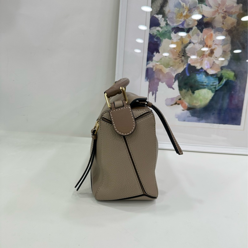 loewe 羅意威puzzle 小號 底長24 熱門款沙色-4
