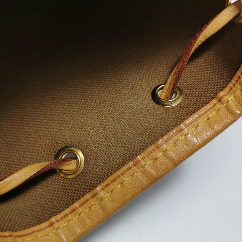 Louis Vuitton (LV) NOE Nano Monogram印花抽繩 斜背包 肩背包-8