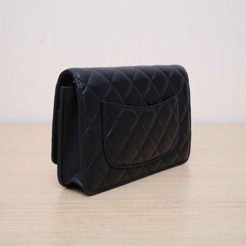 CHANEL CFWOC19黑色羊皮晶片開金扣金球調節扣肩帶肩背包-1
