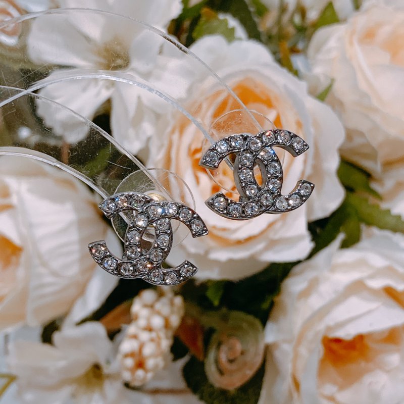 TW4488 Chanel香奈兒經典1.5cm閃石耳環 Classic CC Logo Earrings Crystal x PHW-2