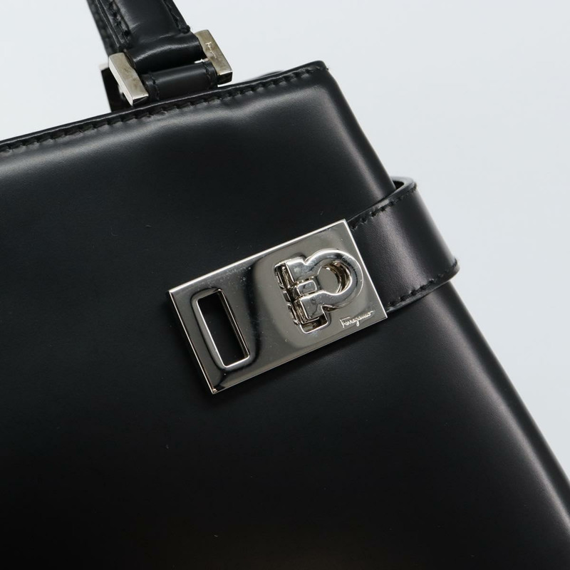 【日本直送】Salvatore Ferragamo Gancini 手提包 皮革 黑色 銀色 正品 143654V-17